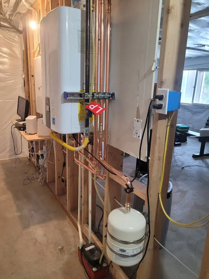 Licensed plumber repairing a kitchen sink in South Miami